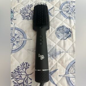 L’ange AIRess 2-in-1 Straightening Blow Dryer Brush